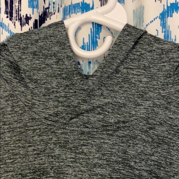 NIKE DRI FIT PULLOVER, PERFECT CONDITION - Picture 3 of 5